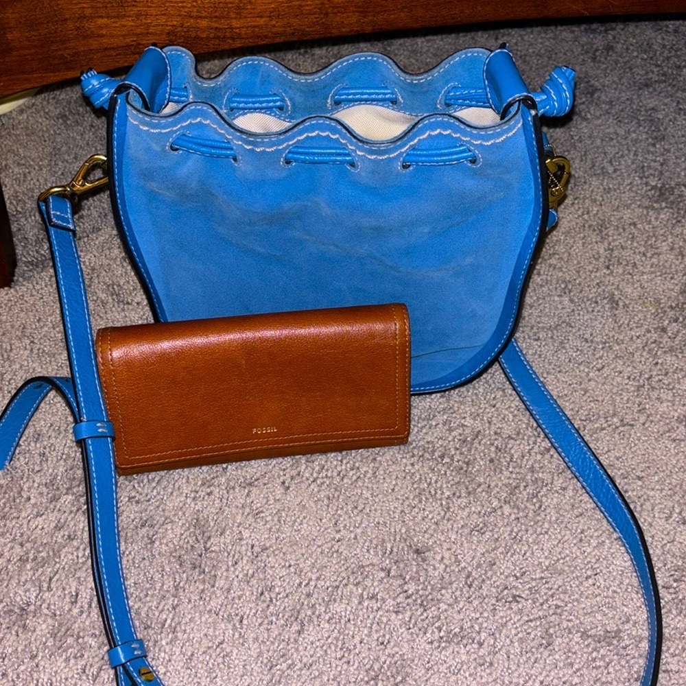 Fossil wallet only (bag sold)